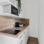 Beachside - 21 Traumhafte Mit Pool & Sauna Direkt Am מלון דירות 4*