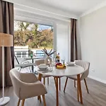 מלון דירות Beachside - 21 Traumhafte Mit Pool & Sauna Direkt Am 4*