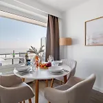 מלון דירות Beachside - 21 Traumhafte Mit Pool & Sauna Direkt Am 4*