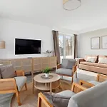 Beachside - 21 Traumhafte Mit Pool & Sauna Direkt Am 4* Grömitz