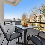 Beachside - 21 Traumhafte Mit Pool & Sauna Direkt Am Grömitz