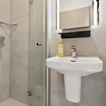 Beachside - 21 Traumhafte Mit Pool & Sauna Direkt Am 4* Grömitz