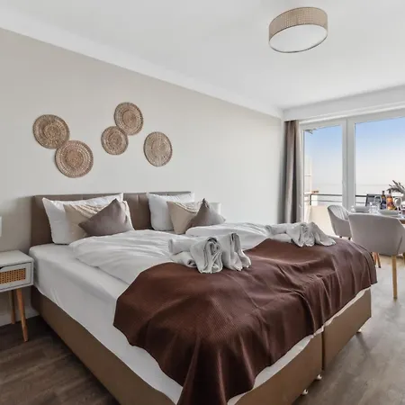 Beachside - 21 Traumhafte Mit Pool & Sauna Direkt Am 4* Grömitz