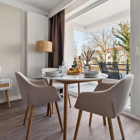 Ξενοδοχείο με διαμερίσματα Beachside - 21 Traumhafte Mit Pool & Sauna Direkt Am Grömitz