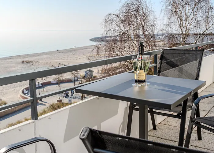 Beachside - 21 Traumhafte Mit Pool & Sauna Direkt Am 4* Grömitz