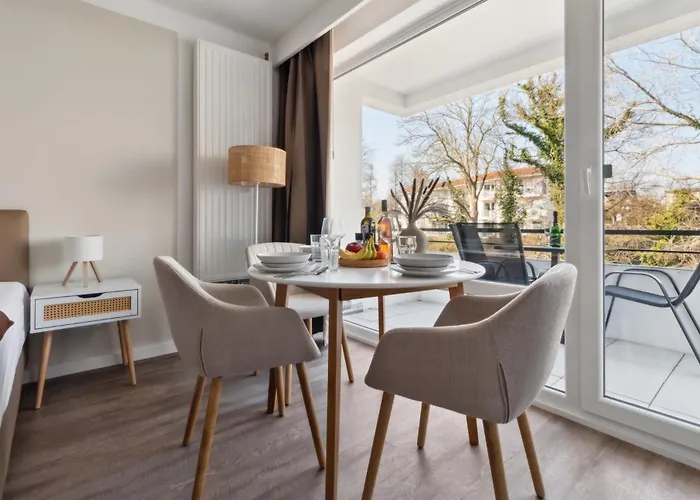 Aparthotel Beachside - 21 Traumhafte Mit Pool & Sauna Direkt Am Grömitz